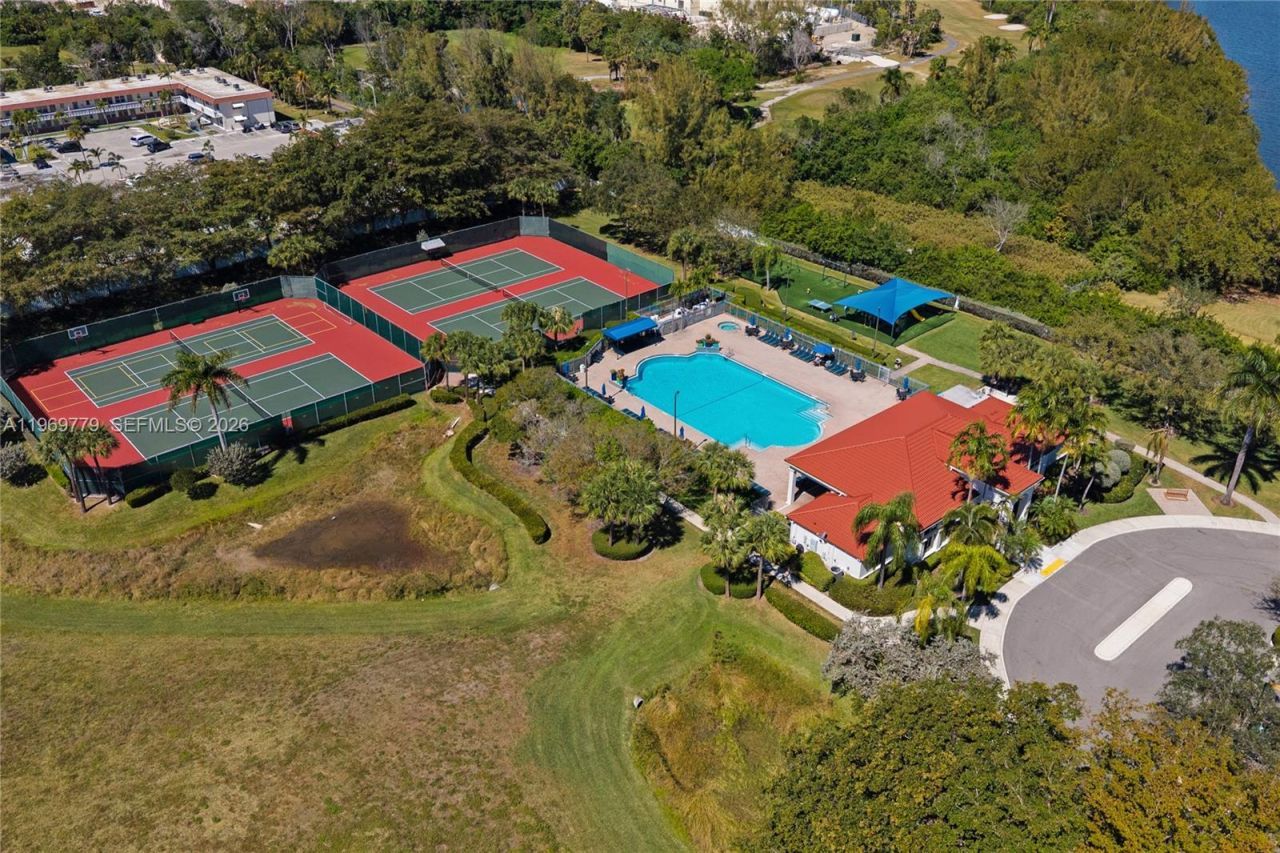 1690 Yellowheart Way , Hollywood, FL 33019 Photo