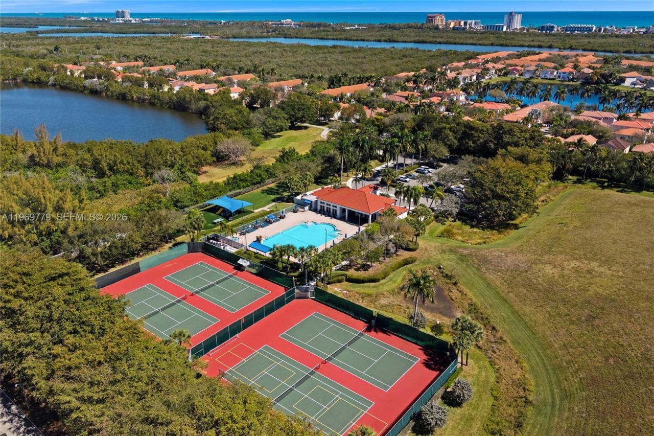 1690 Yellowheart Way , Hollywood, FL 33019 Photo