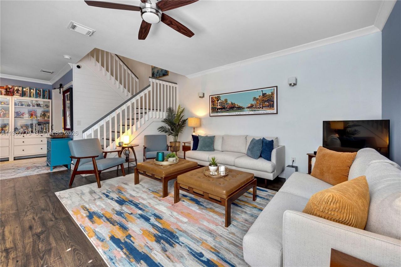 1690 Yellowheart Way , Hollywood, FL 33019 Photo