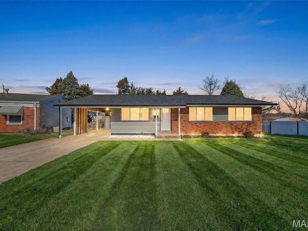 1585 Pepperhill Drive, Florissant, MO 63033