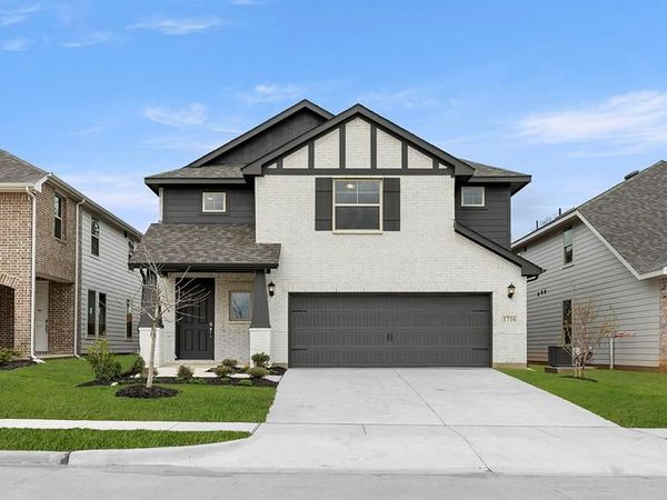 1716 Edgeway Drive, Aubrey, TX 76227