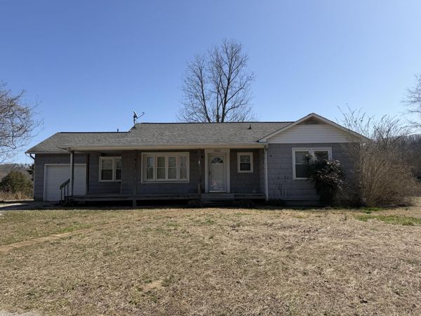 3964 Wolf Creek Road, Spring City, TN 37381