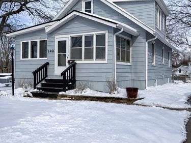 6460 Parker Street, Omaha, NE 68104