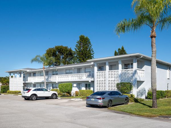 2901 SW 15th Street, Unit 104, Delray Beach, FL 33445