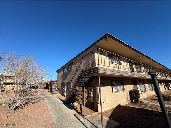 615 S Royal Crest Circle, Unit 11, Las Vegas, NV 89169