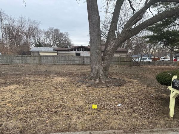 1608 Carolyn Drive, Champaign, IL 61821