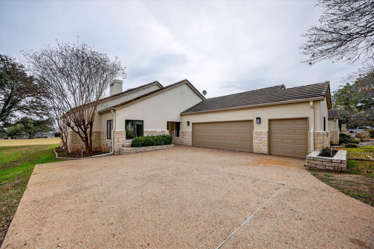 2405 Founders Cir, Spicewood, TX 78669 Main Photo