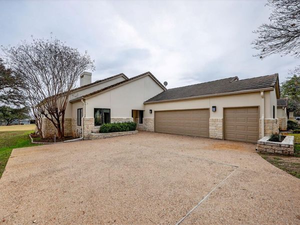 2405 Founders CIR, Spicewood, TX 78669