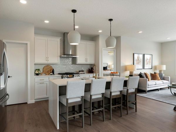 3476 Knightsbridge Trail N, Lake Elmo, MN 55042