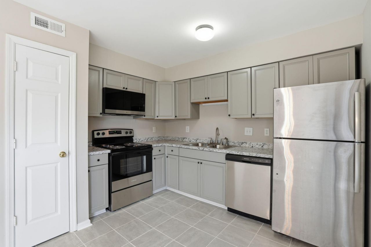 7881 Nummie Court Photo 13