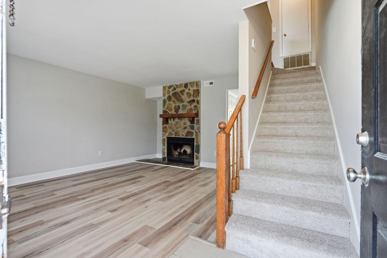 7881 Nummie Court Photo 4