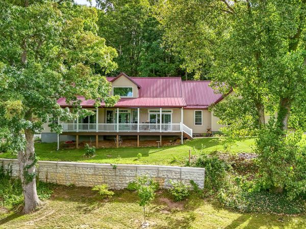 5211 Long Lake Road, Reading, MI 49274