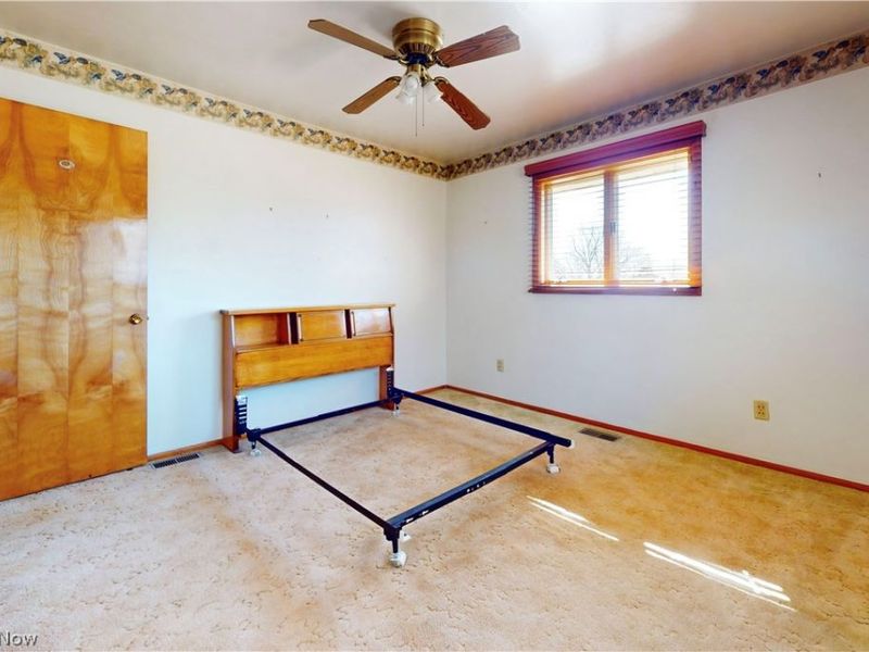 903 Logan Avenue, Mingo Junction, OH 43938 Photo 16