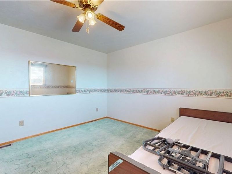 903 Logan Avenue, Mingo Junction, OH 43938 Photo 24