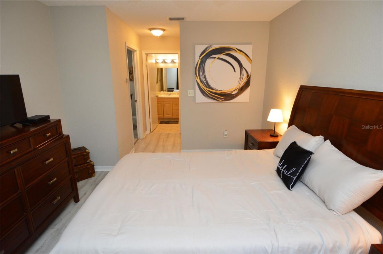 10265 Gandy Boulevard N, Unit 1711, Saint Petersburg, FL 33702 Photo