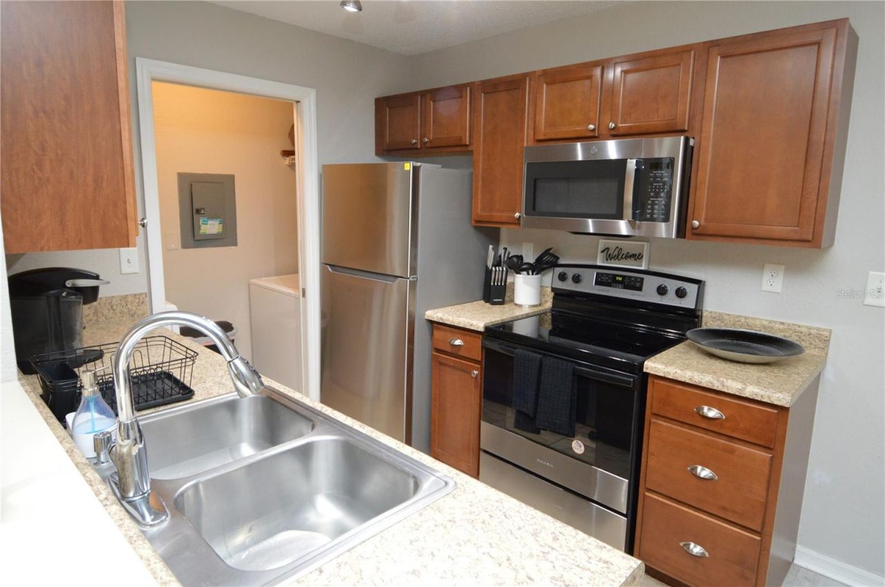 10265 Gandy Boulevard N, Unit 1711, Saint Petersburg, FL 33702 Photo