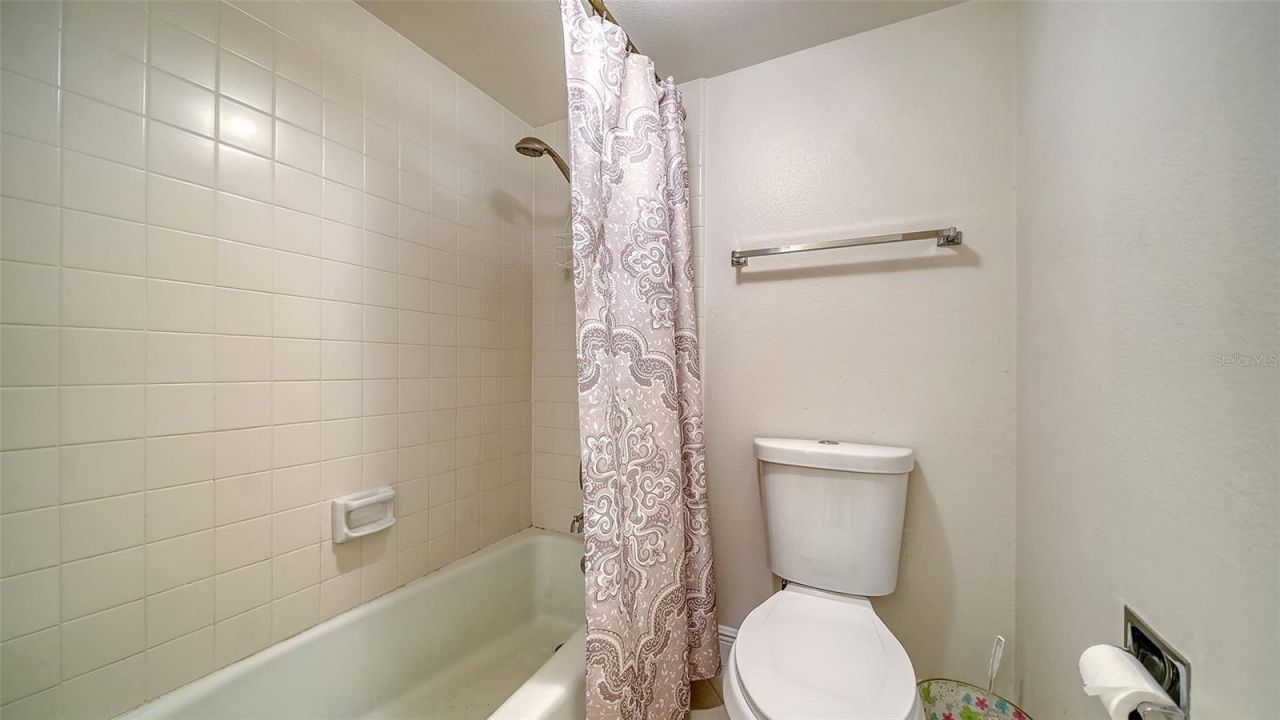 214 Lakewood Drive, Unit 214, Bradenton, FL 34210 Photo