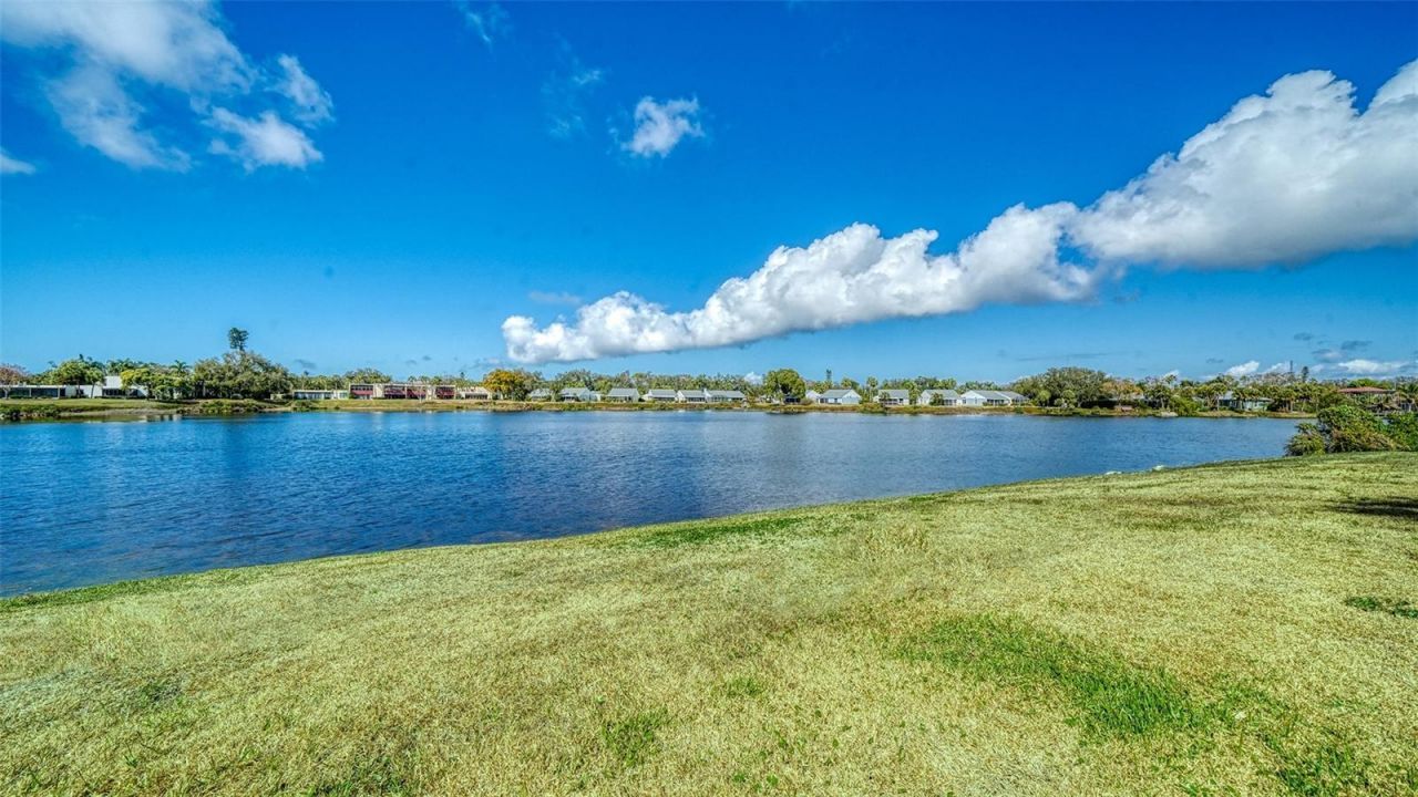 214 Lakewood Drive, Unit 214, Bradenton, FL 34210 Photo