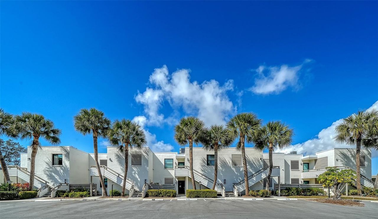 214 Lakewood Drive, Unit 214, Bradenton, FL 34210 Photo