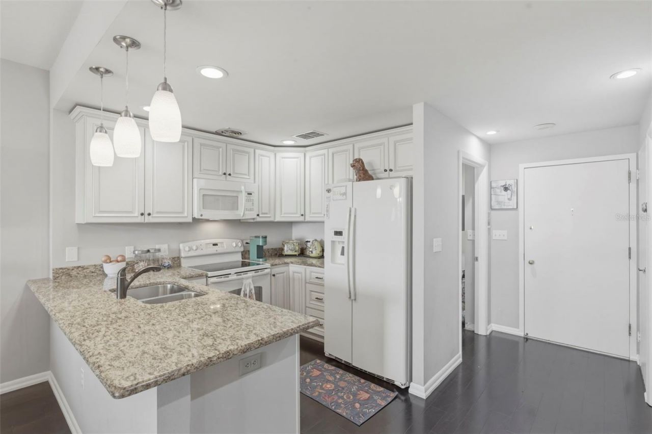 1 Beach Drive Se, Unit 1109, Saint Petersburg, FL 33701 Photo