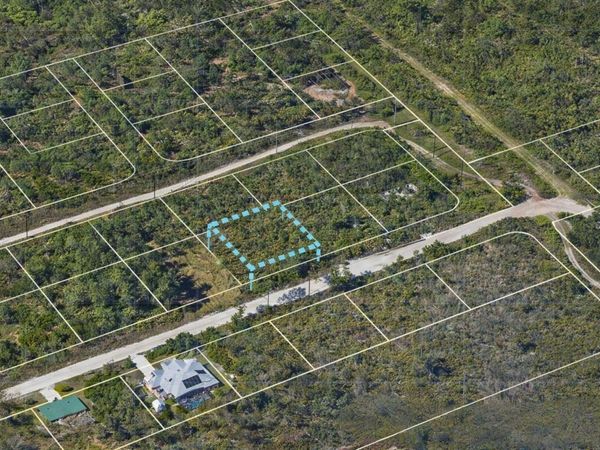 2885 LARKSPUR ROAD, DELAND, FL 32724