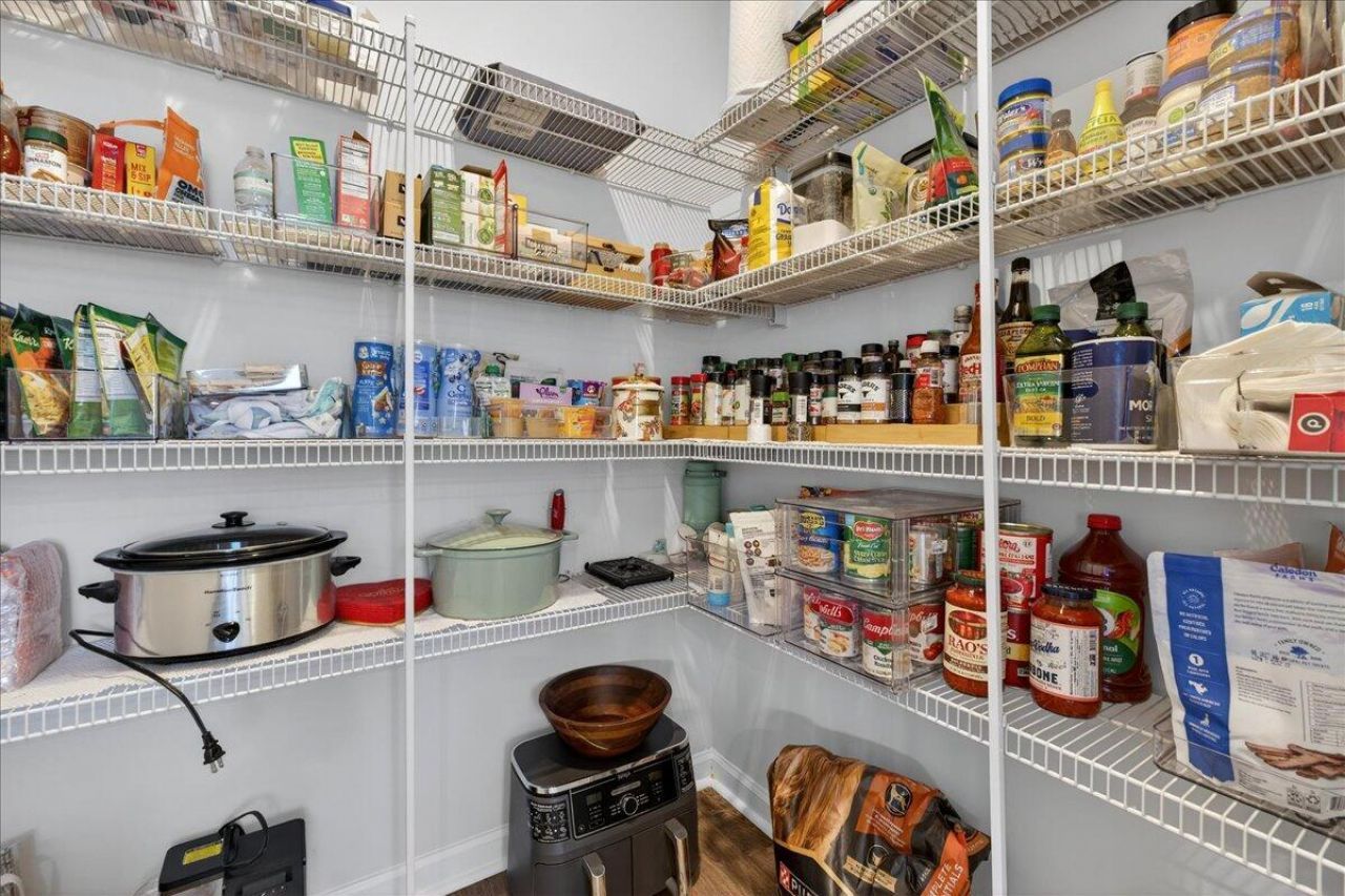 605 Silver Spruce Street Photo 15