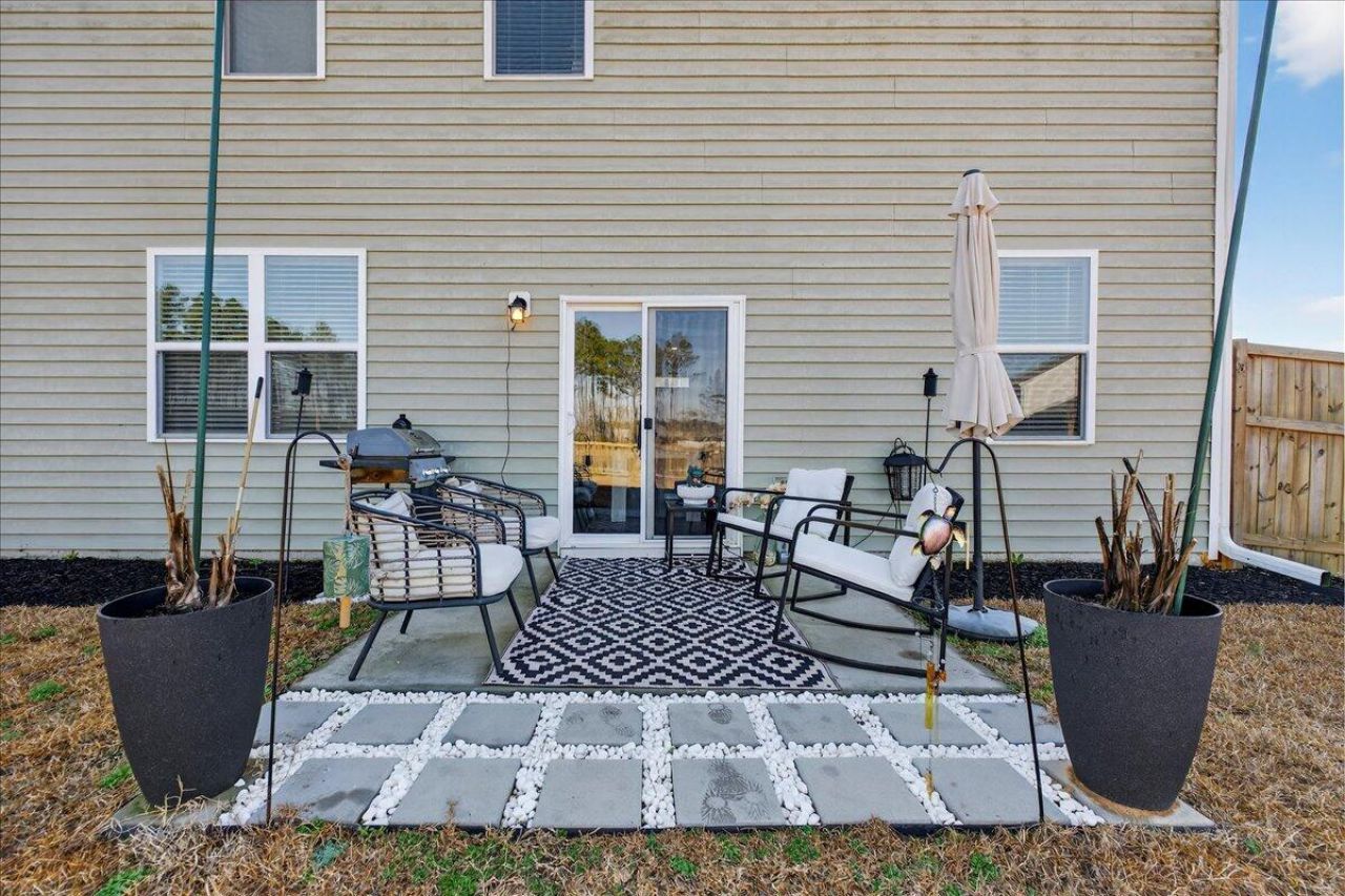 605 Silver Spruce Street Photo 30