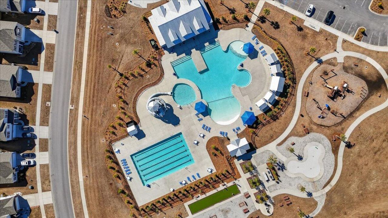 605 Silver Spruce Street Photo 36