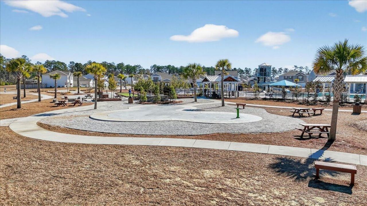 605 Silver Spruce Street Photo 37