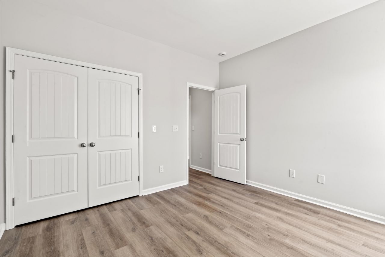 1005 Oakley St. Photo 14