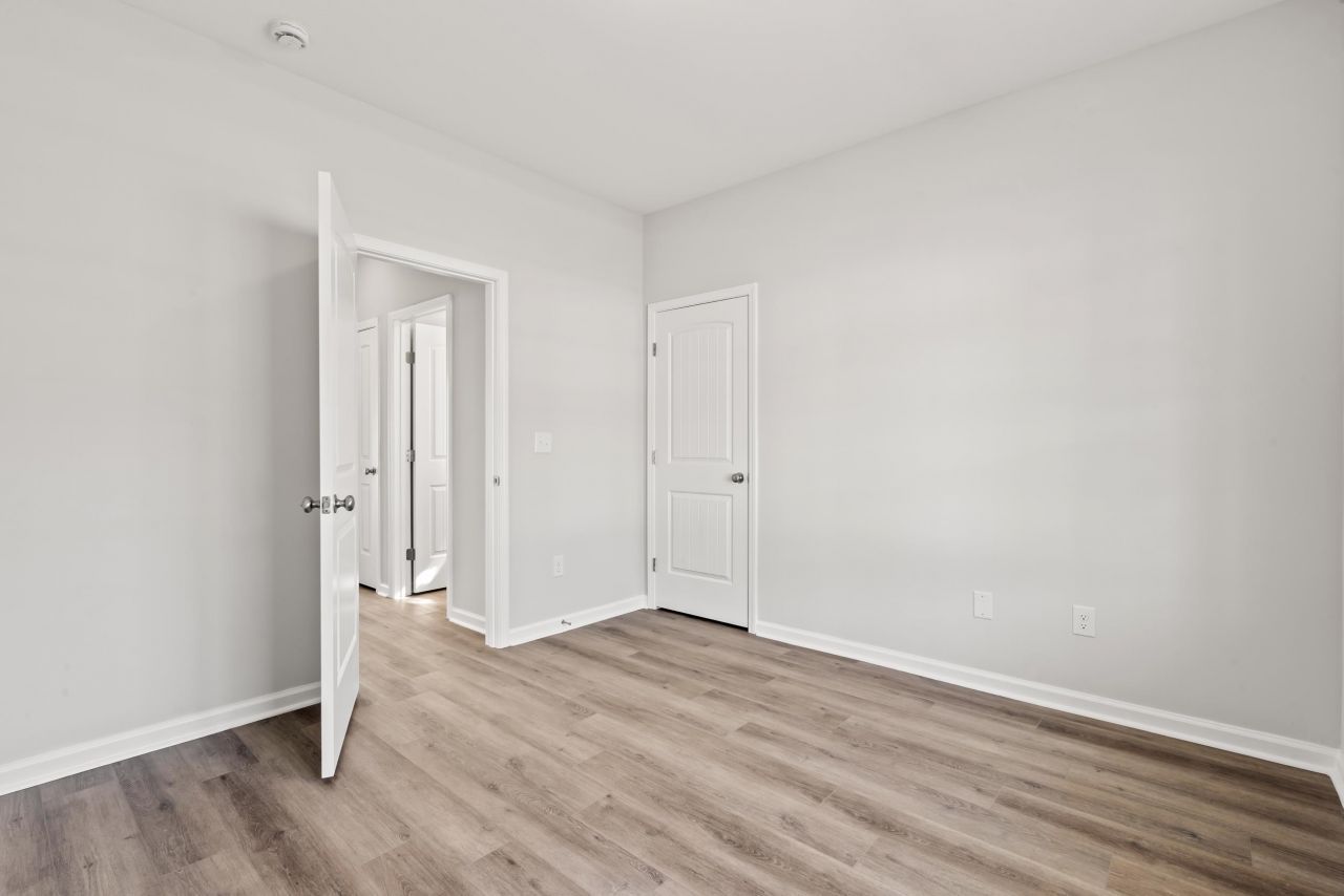 1005 Oakley St. Photo 17