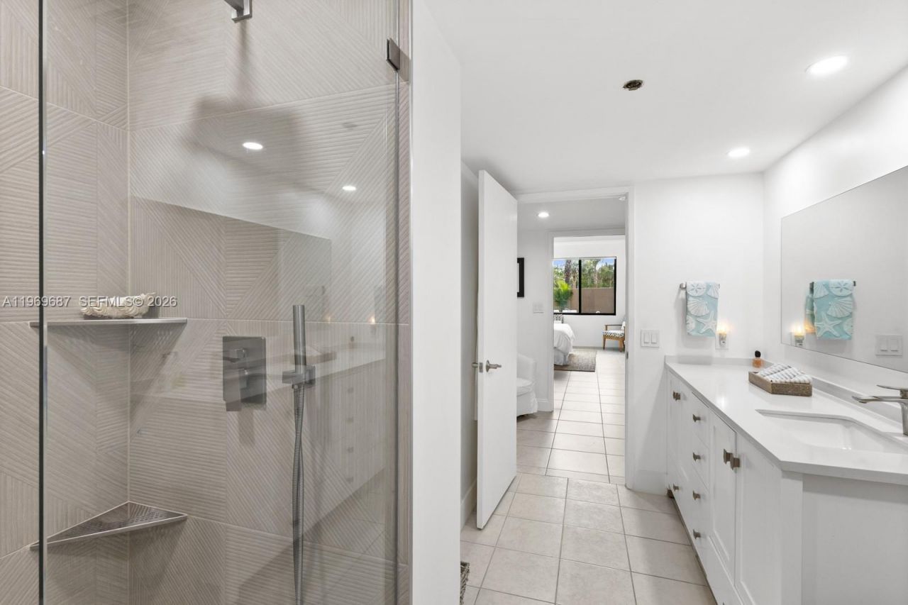 151 Crandon Blvd, Unit 127, Key Biscayne, FL 33149 Photo