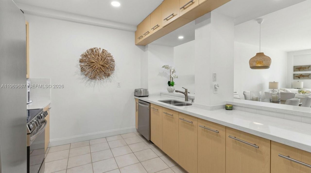 151 Crandon Blvd, Unit 127, Key Biscayne, FL 33149 Photo