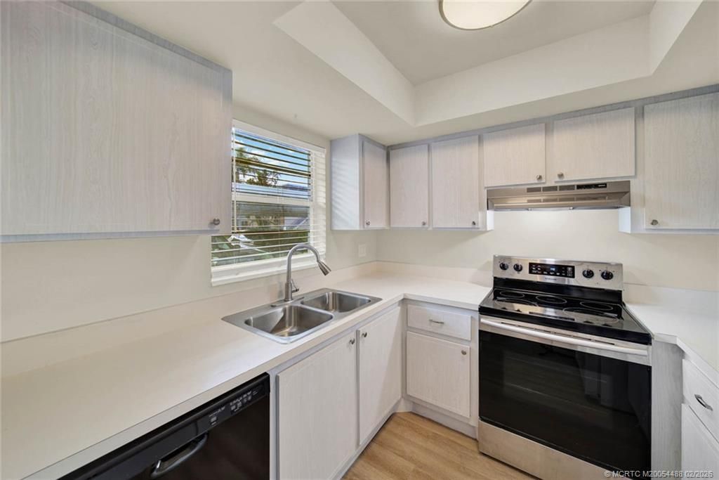 2950 SE Ocean Boulevard, Unit 7-2, Stuart, FL 34996 Photo