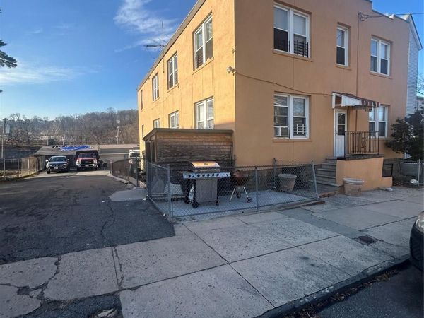 33 Horatio Street , Unit 2 L, Yonkers, NY 10710