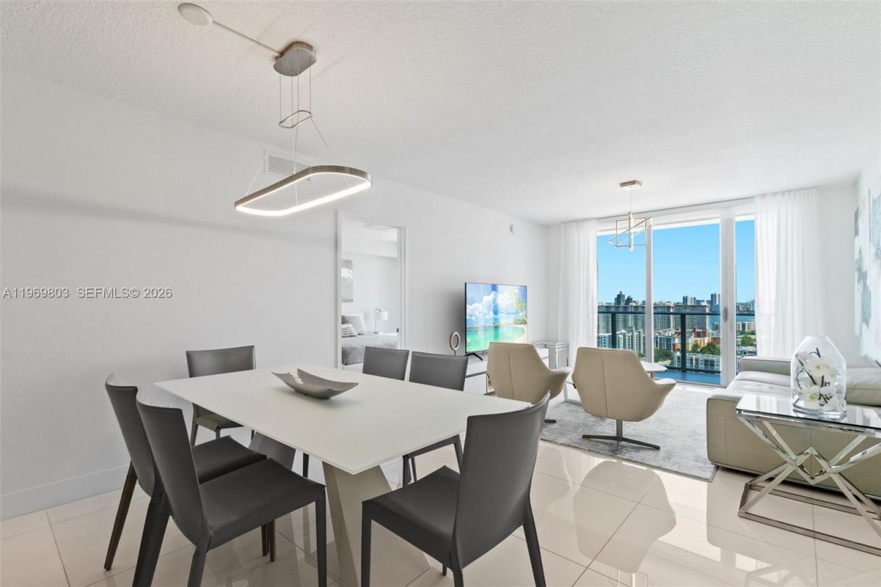 300 Sunny Isles Blvd, Unit 4-2405, Sunny Isles Beach, FL 33160 Photo