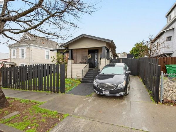 2724 2724 E 22nd St, Oakland, CA 94601