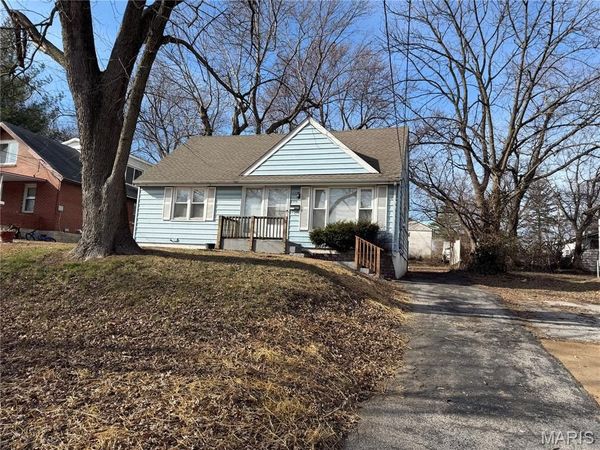 6245 Evergreen Boulevard , Berkeley, MO 63134