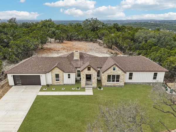 858 Rutherford, Fischer, TX 78623