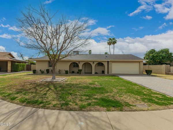 3835 E ALTADENA Avenue, Phoenix, AZ 85028