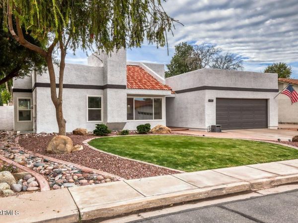 490 E SAN ANGELO Avenue, Gilbert, AZ 85234