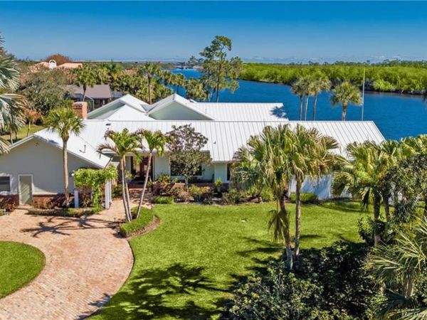 525 SW Perth Place, Palm City, FL 34990