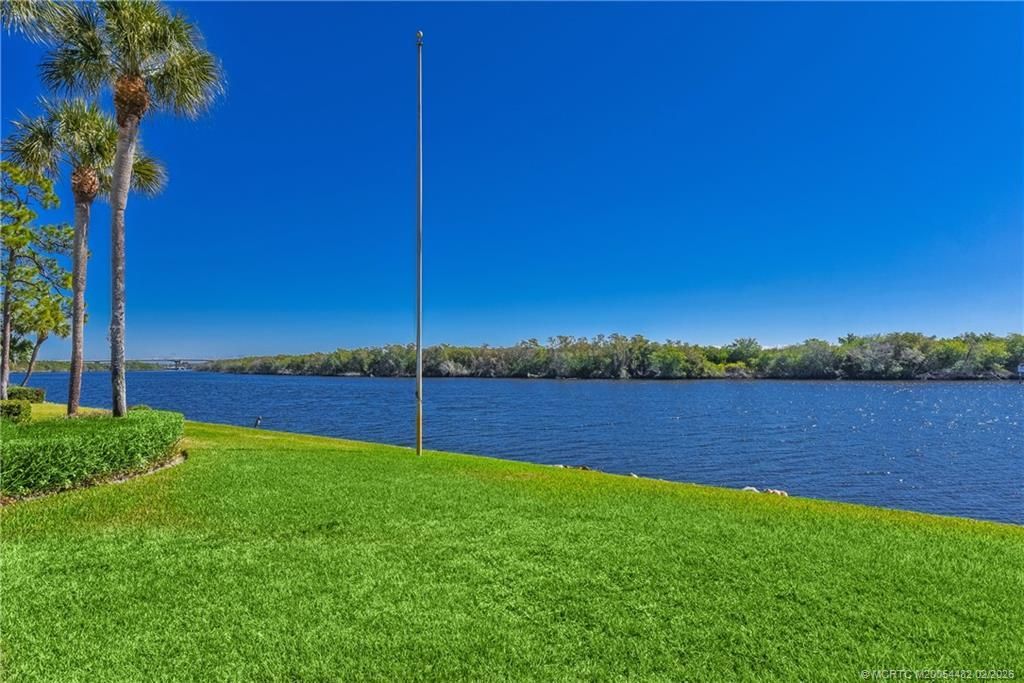 525 SW Perth Place, Palm City, FL 34990 Photo