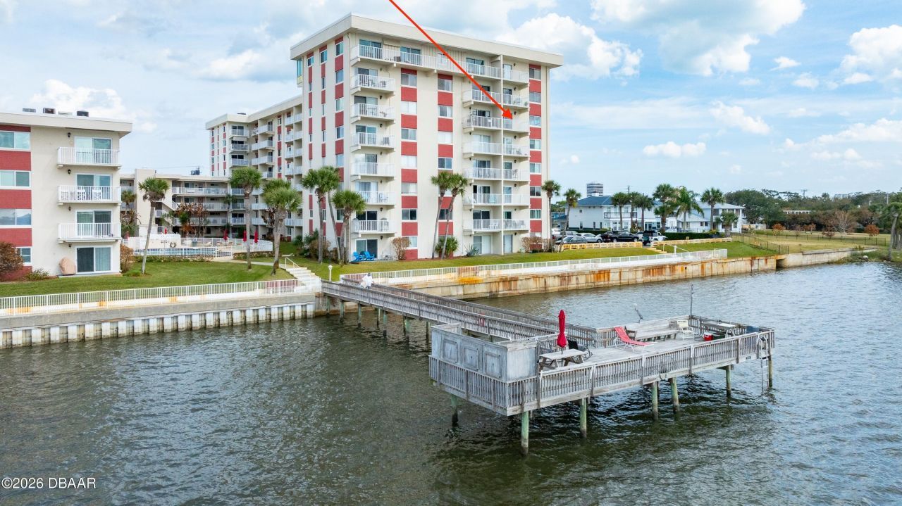 2711 N Halifax Avenue Daytona Beach, FL 32118