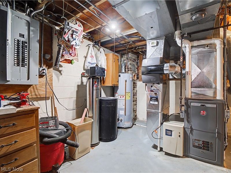 7706 E Linden Lane, Parma, OH 44130 Photo 37