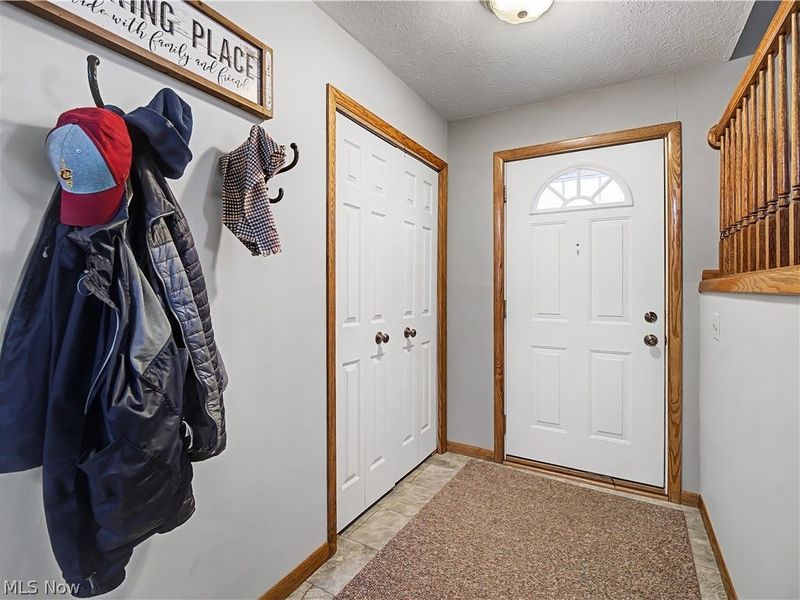 7706 E Linden Lane, Parma, OH 44130 Photo 6