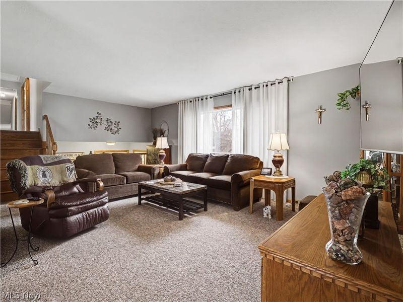 7706 E Linden Lane, Parma, OH 44130 Photo 8