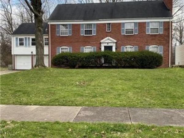 587 Tod Lane, Youngstown, OH 44504