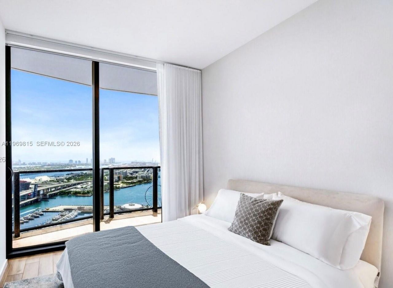 398 NE 5th St , Unit 3811, Miami, FL 33132 Photo