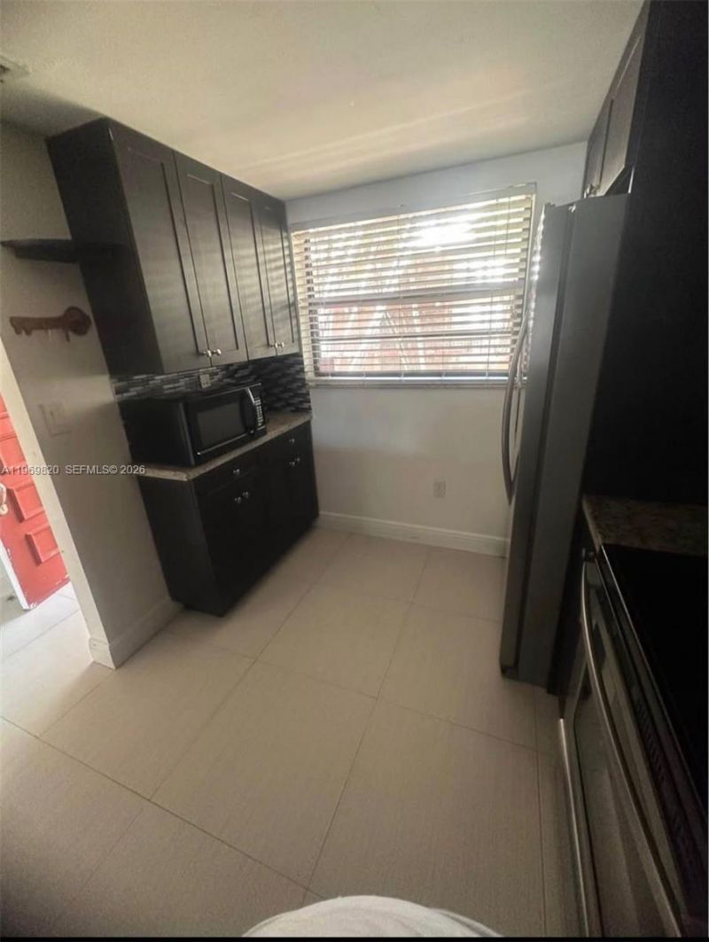 10845 SW 112th Ave , Unit 204, Miami, FL 33176 Photo